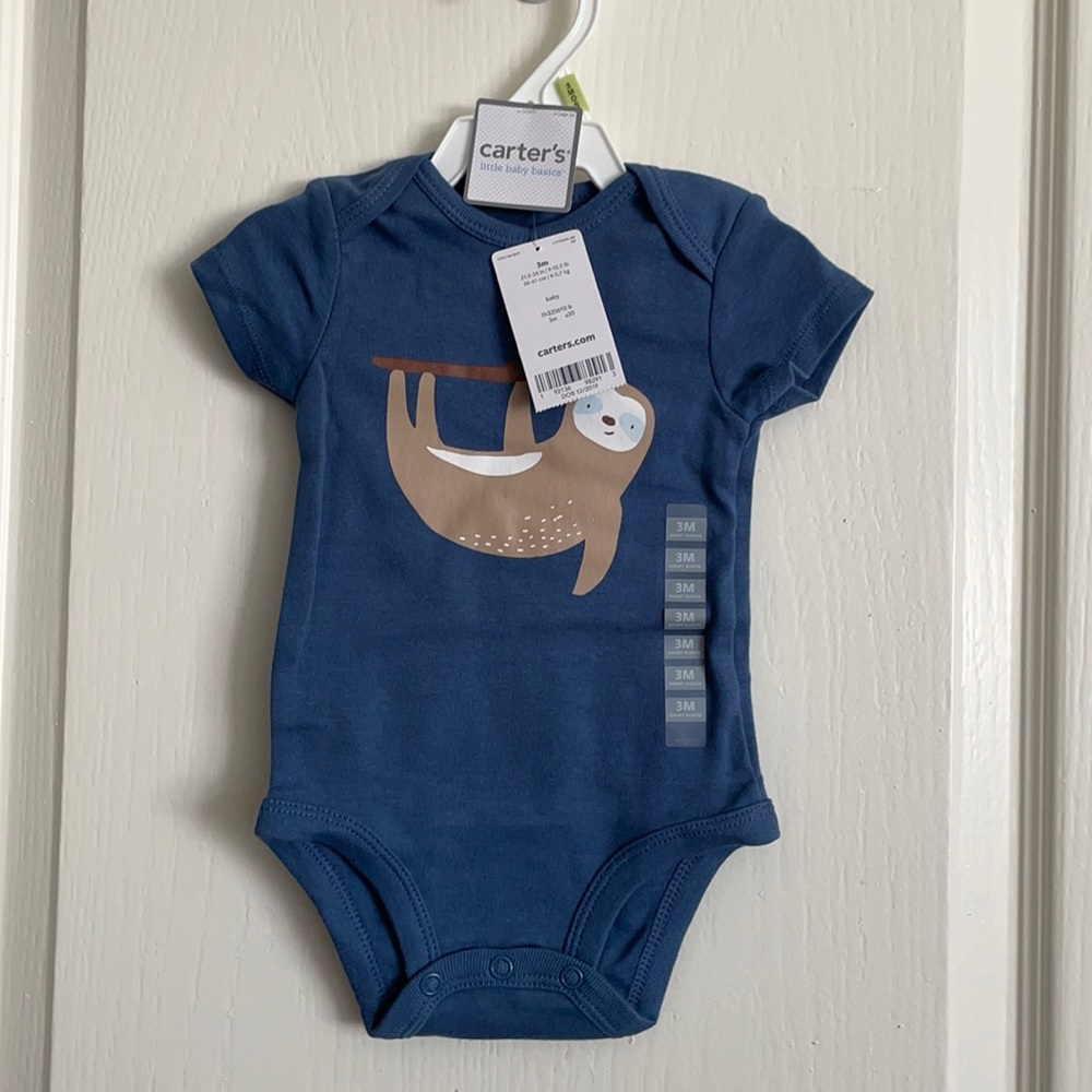 CARTERS -Brand new 3 months baby short sleeves